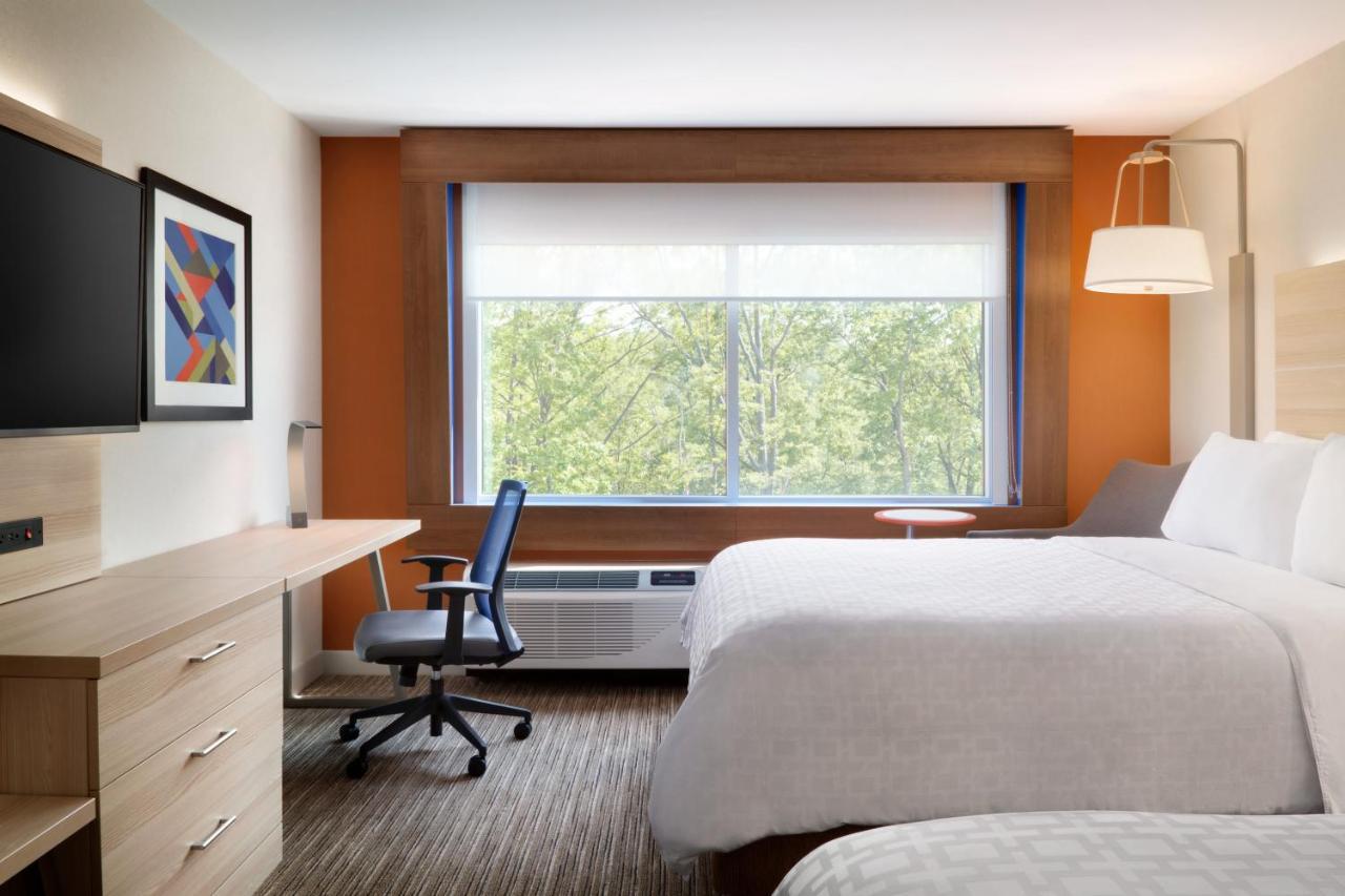 Holiday Inn Express & Suites Farmville By Ihg Exterior photo