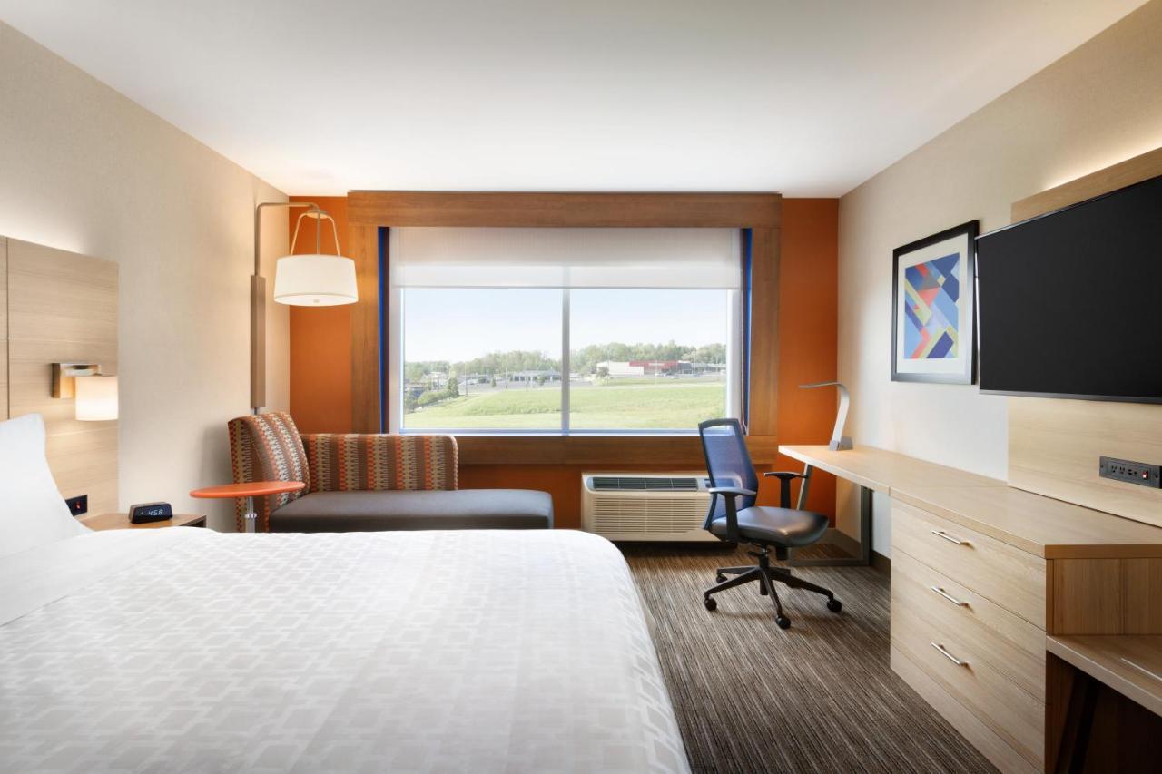 Holiday Inn Express & Suites Farmville By Ihg Exterior photo